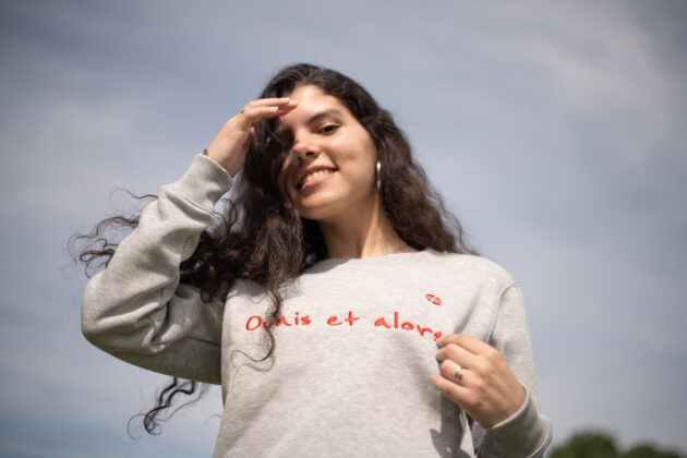 "Le Sacha" - Sweat Gris Femme – Image 3