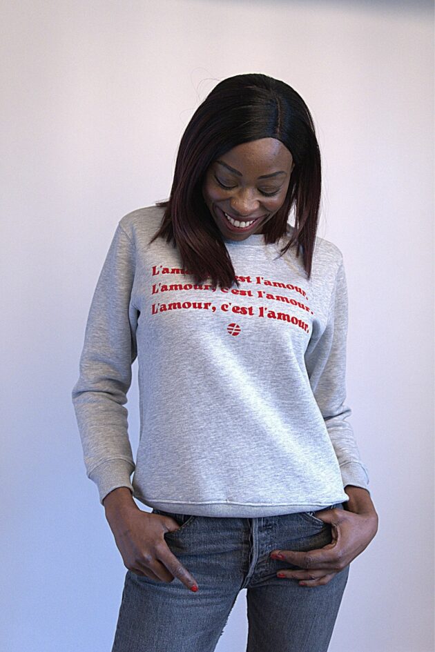 "L'amour" - Sweat Gris Femme – Image 3