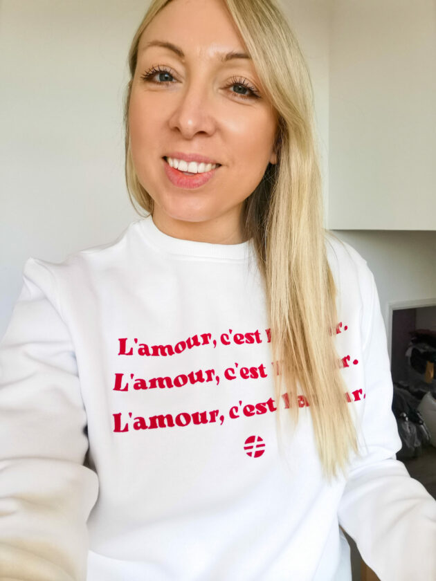 "L'amour" - Sweat Blanc Unisexe – Image 2