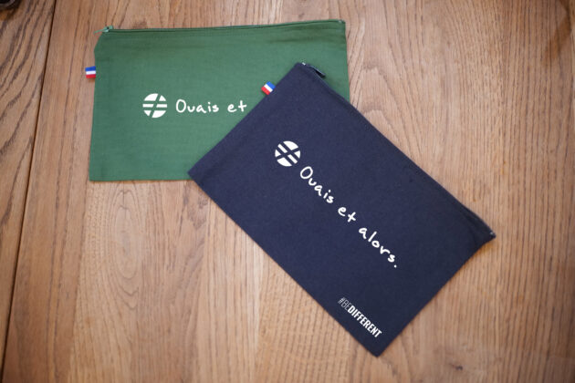 Trousse Be Different Ouais et alors